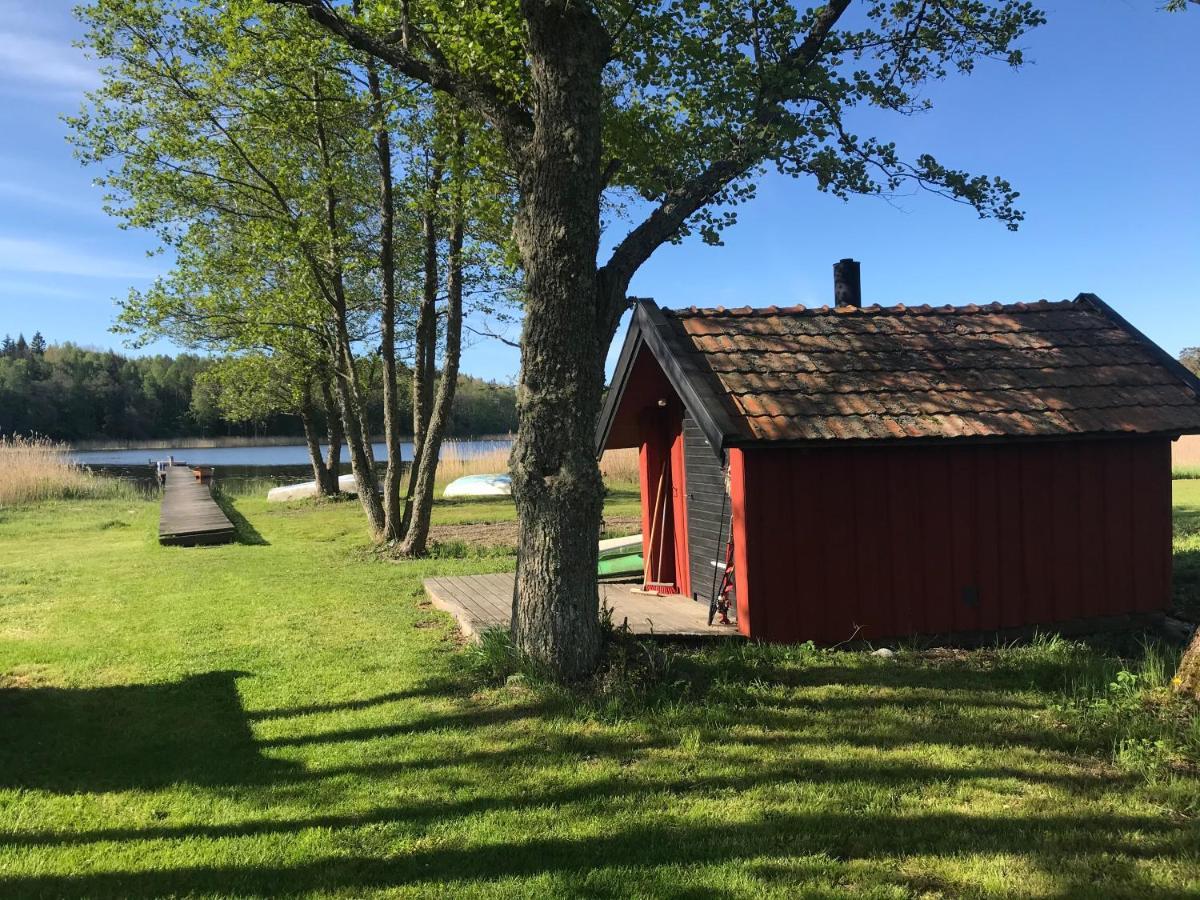 Nice Holiday House At Horse Farm With Lake And Sauna Holo  Buitenkant foto